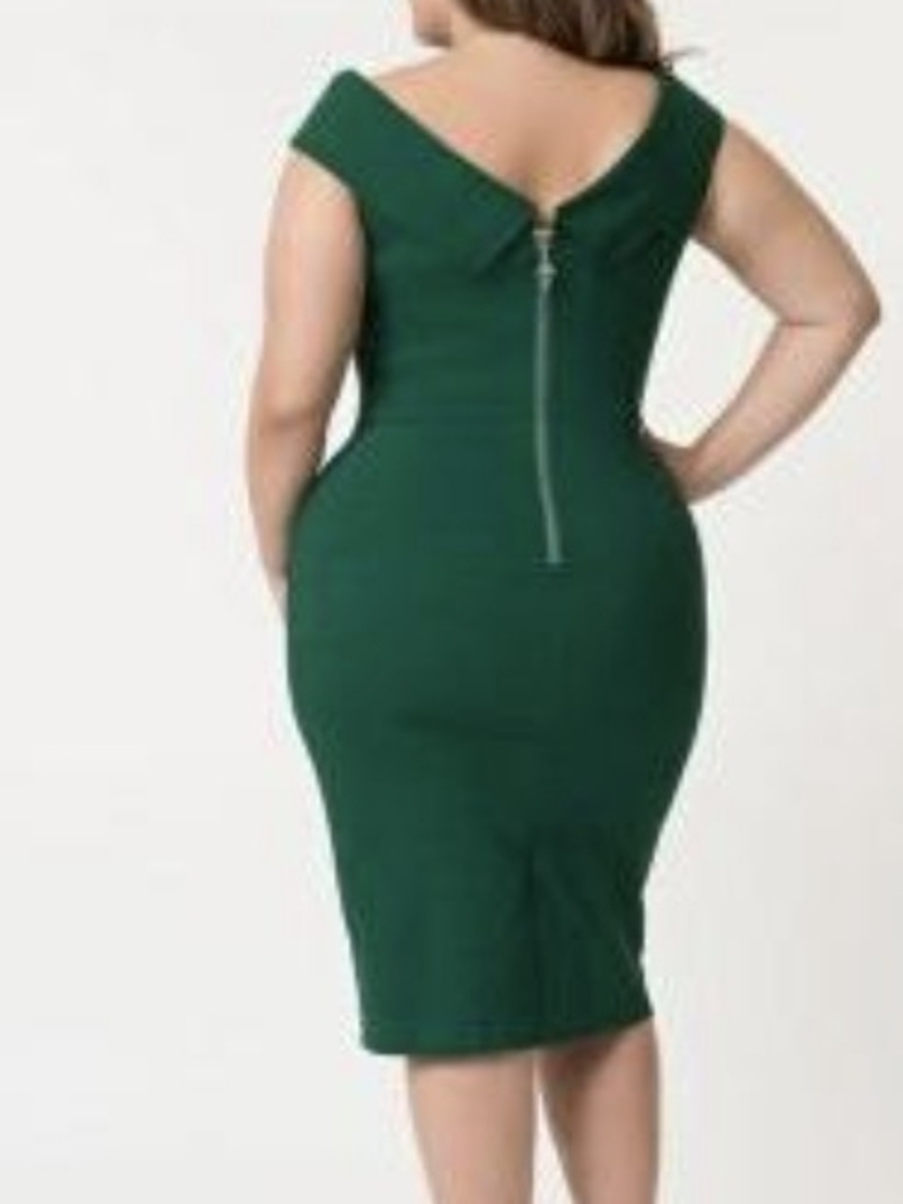 Barbie Emerald Bow-Detail Midi Dress - Picture 3 of 9